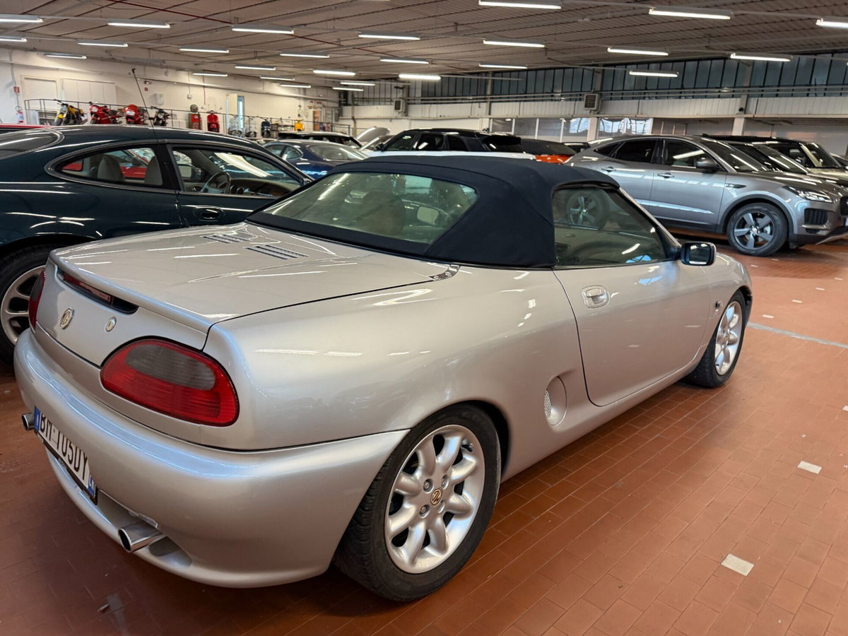 Mg MGF 1.8i cat (5)
