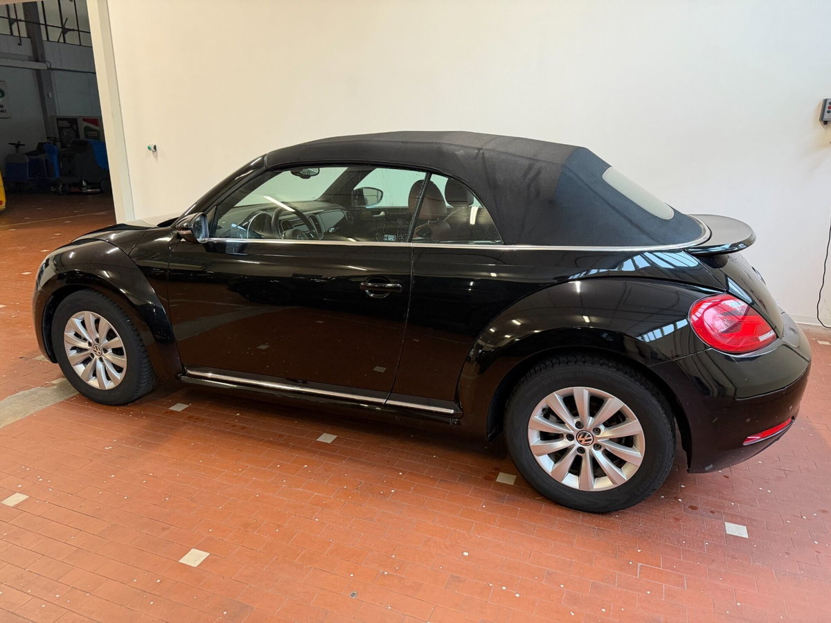 Volkswagen Maggiolino Cabrio 2.0 TDI Sport (2)