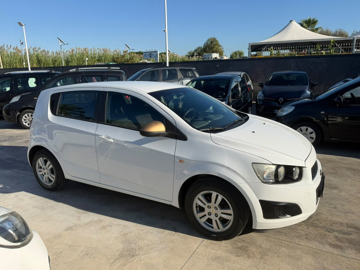 Chevrolet Aveo 1.2 86CV 5 porte LT (2)