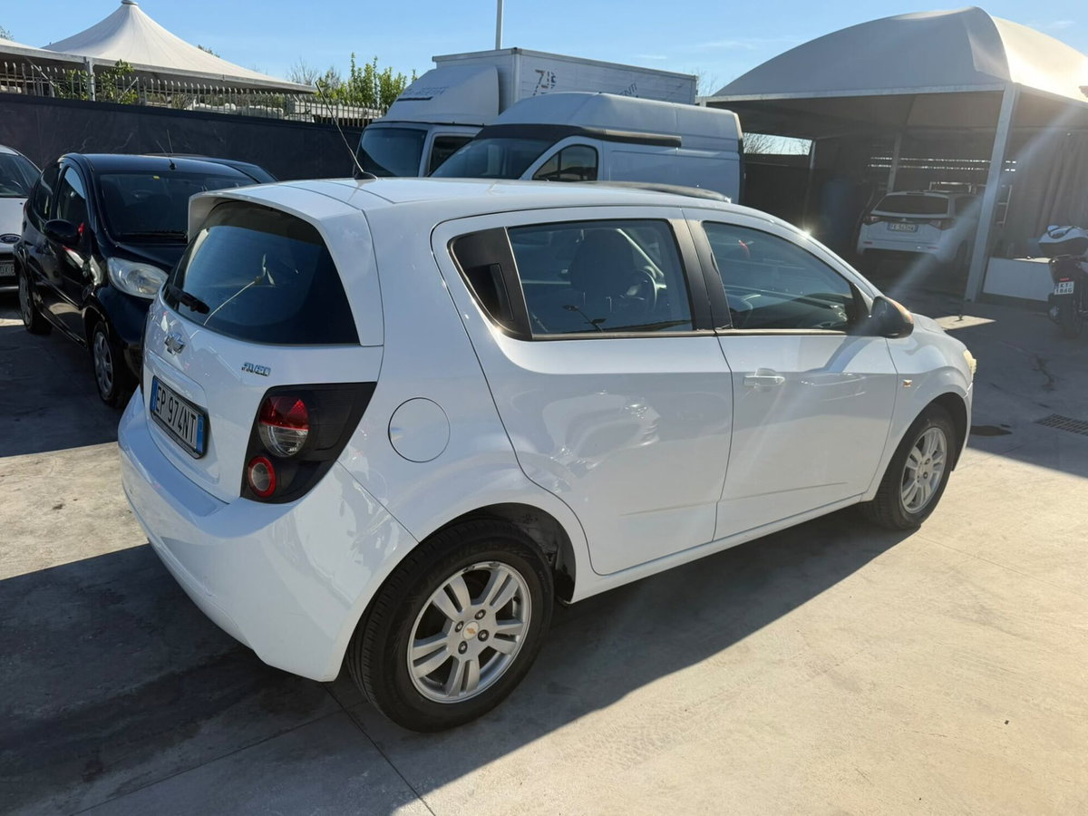 Chevrolet Aveo 1.2 86CV 5 porte LT (4)