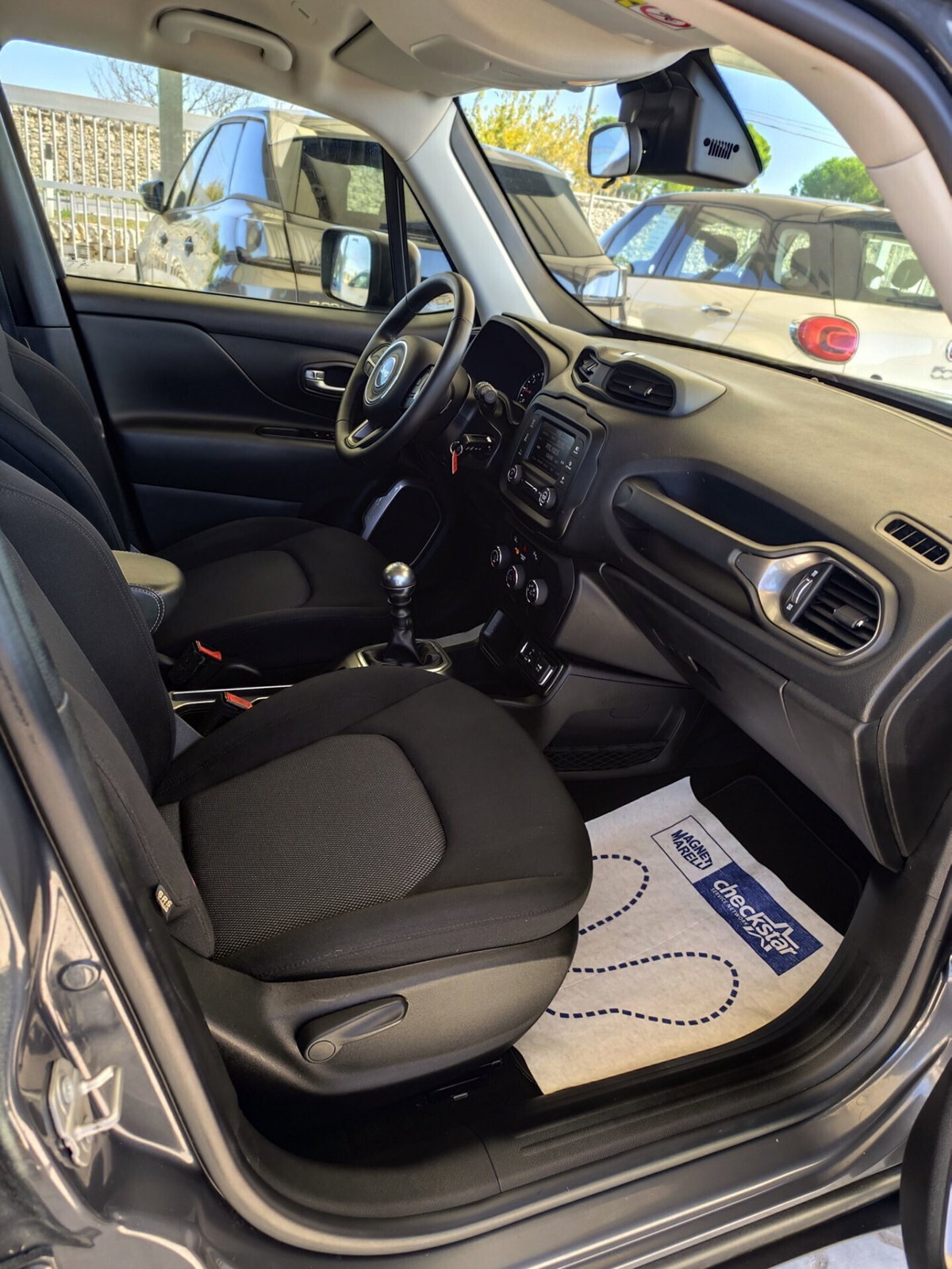 Jeep Renegade 1.6 Mjt 130 CV Longitude (11)