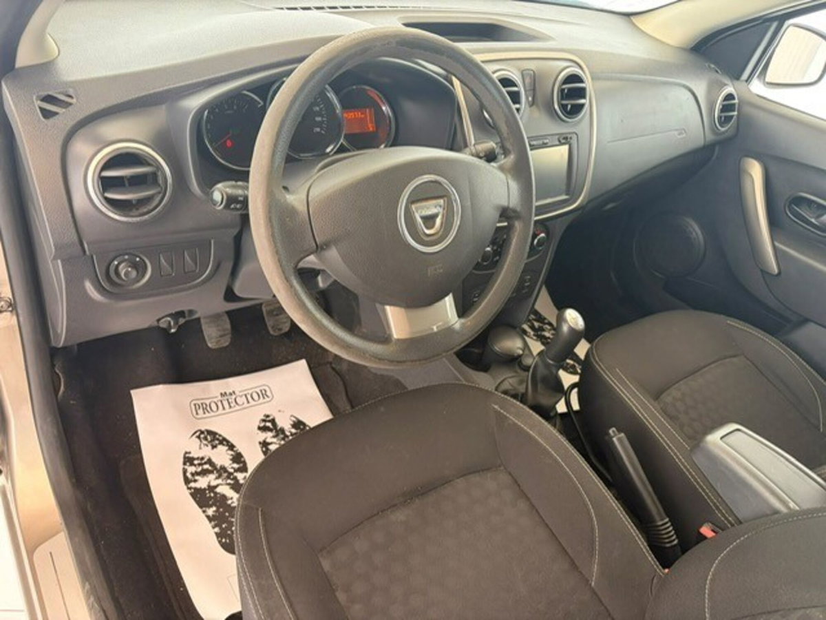 Dacia Sandero 1.2 75CV Ambiance (11)