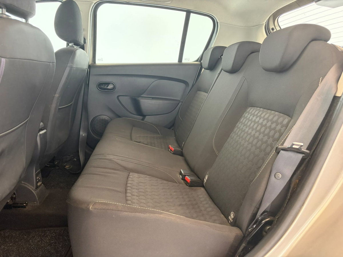 Dacia Sandero 1.2 75CV Ambiance (12)