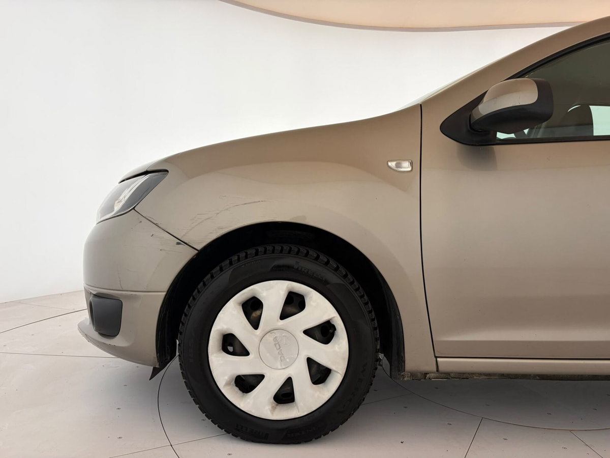 Dacia Sandero 1.2 75CV Ambiance (17)