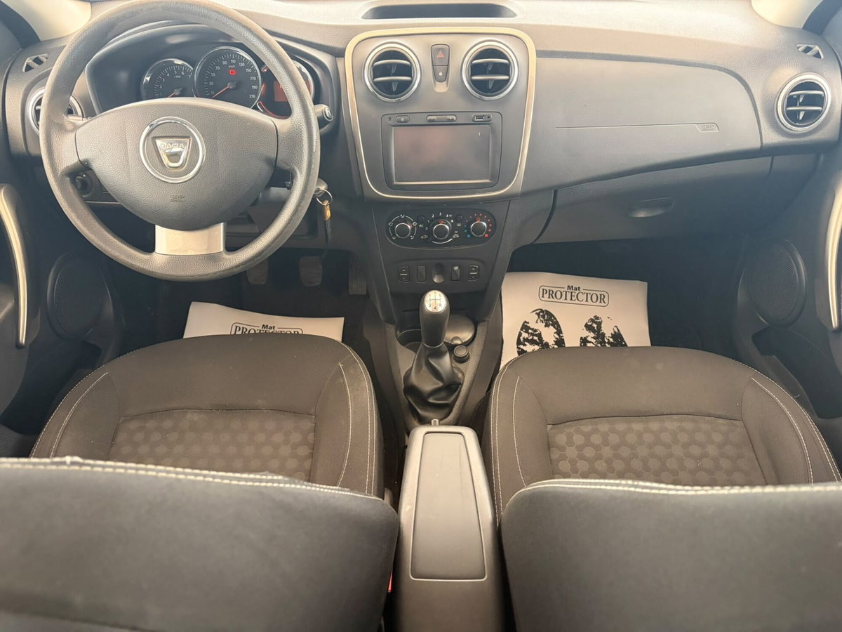 Dacia Sandero 1.2 75CV Ambiance (9)