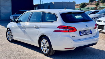 Peugeot 308 SW BlueHDi 130 S&S EAT8 Tech Edition (4)