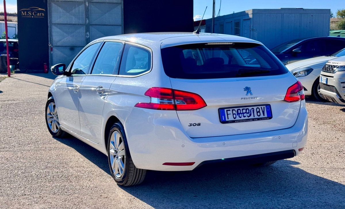 Peugeot 308 SW BlueHDi 130 S&S EAT8 Tech Edition (6)
