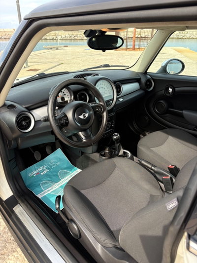 MINI Mini 1.6 16V One (55kW) (15)