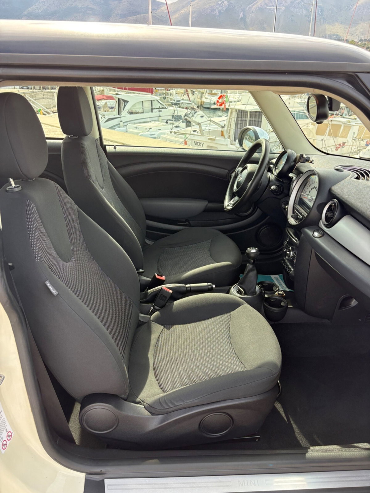 MINI Mini 1.6 16V One (55kW) (16)