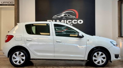 Dacia Sandero 1.2 75CV Lauréate (4)