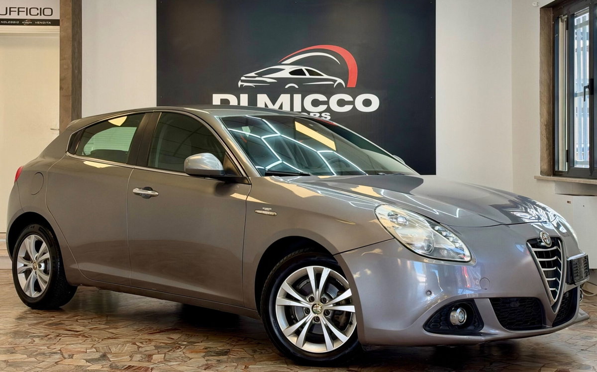Alfa Romeo Giulietta 1.6 JTDm-2 Distinctive (3)