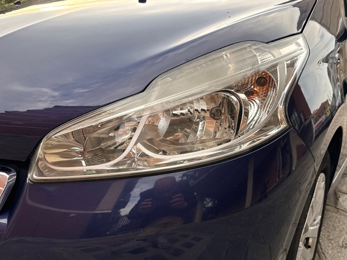 Peugeot 208 VTi 95 CV 3p. GPL Allure (9)