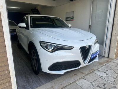 Alfa Romeo Stelvio 2.2 t Veloce rwd 160cv auto (3)