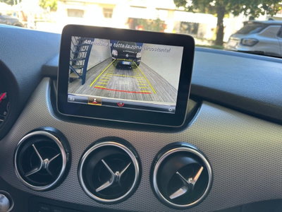 Mercedes-Benz Classe B 200 d Premium (11)
