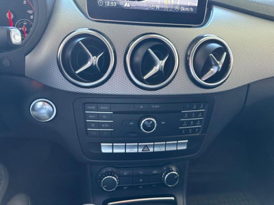 Mercedes-Benz Classe B 200 d Premium (20)