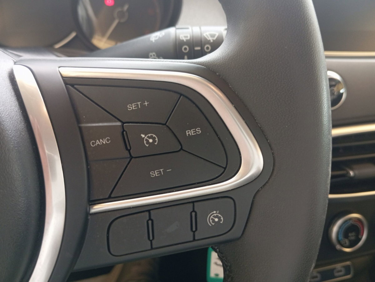 Fiat 500X 1.3 MultiJet 95 CV Red Dolcevita (18)