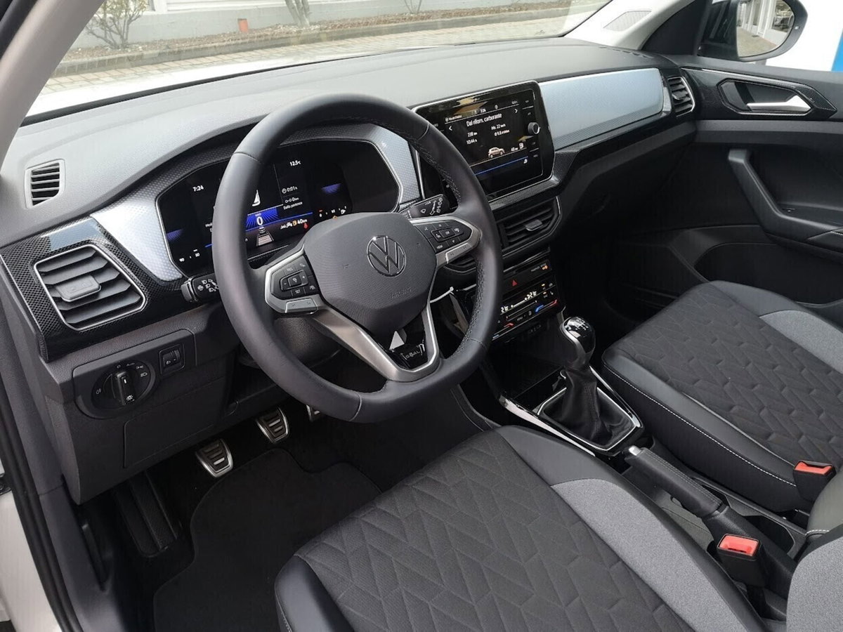 Volkswagen T-Cross 1.0 tsi Life 95cv (10)