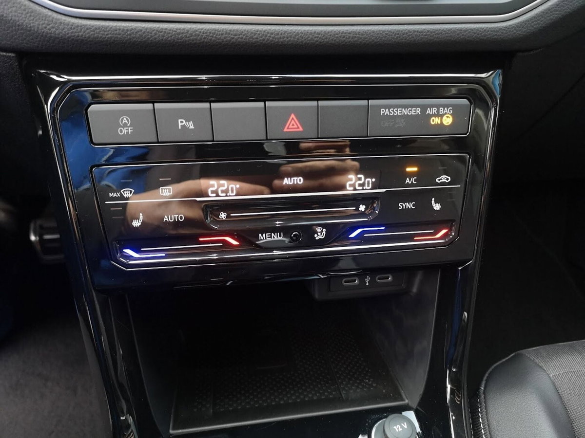 Volkswagen T-Cross 1.0 tsi Edition 95cv (15)