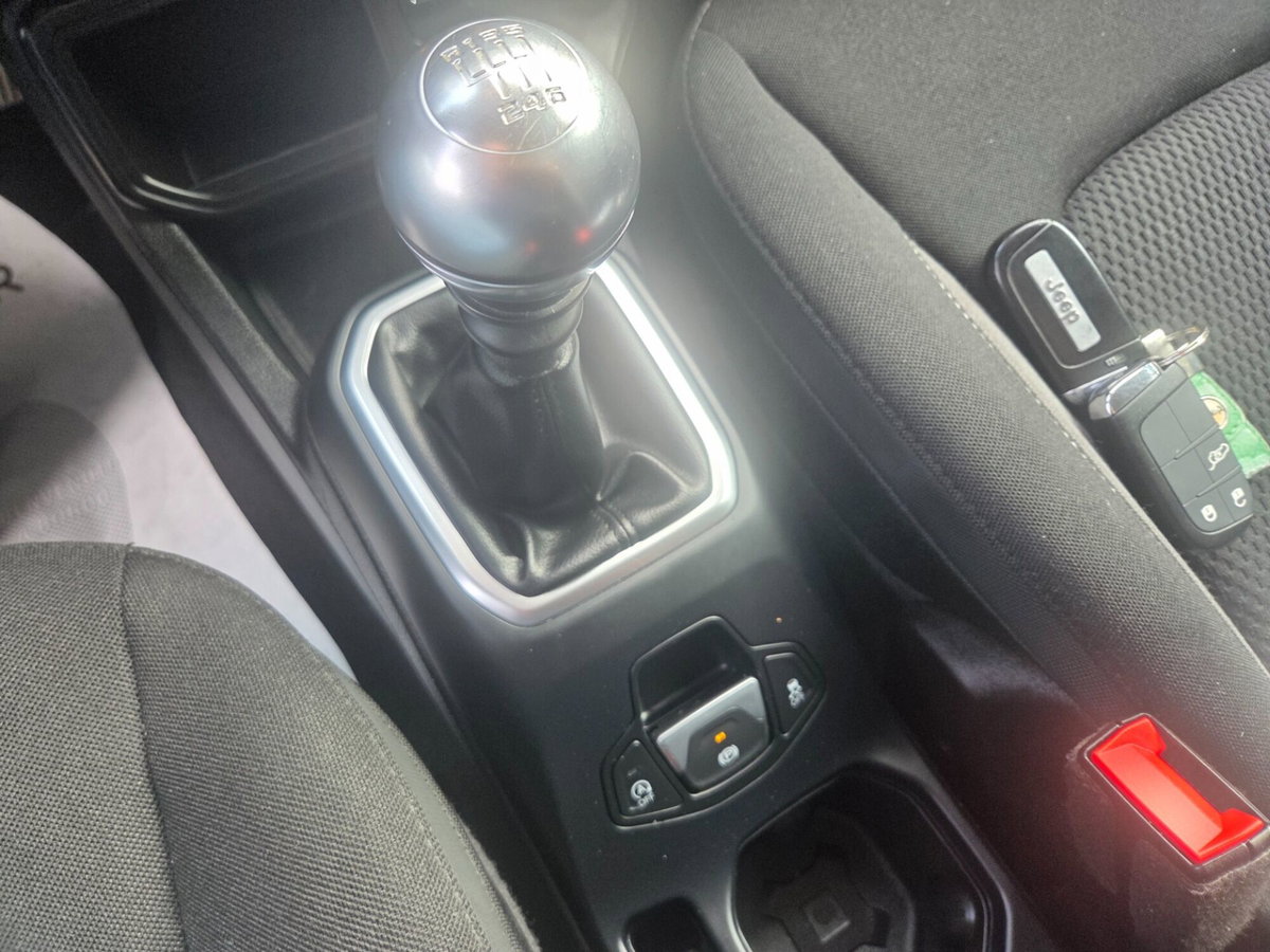 Jeep Renegade 1.6 Mjt 130 CV Limited (14)