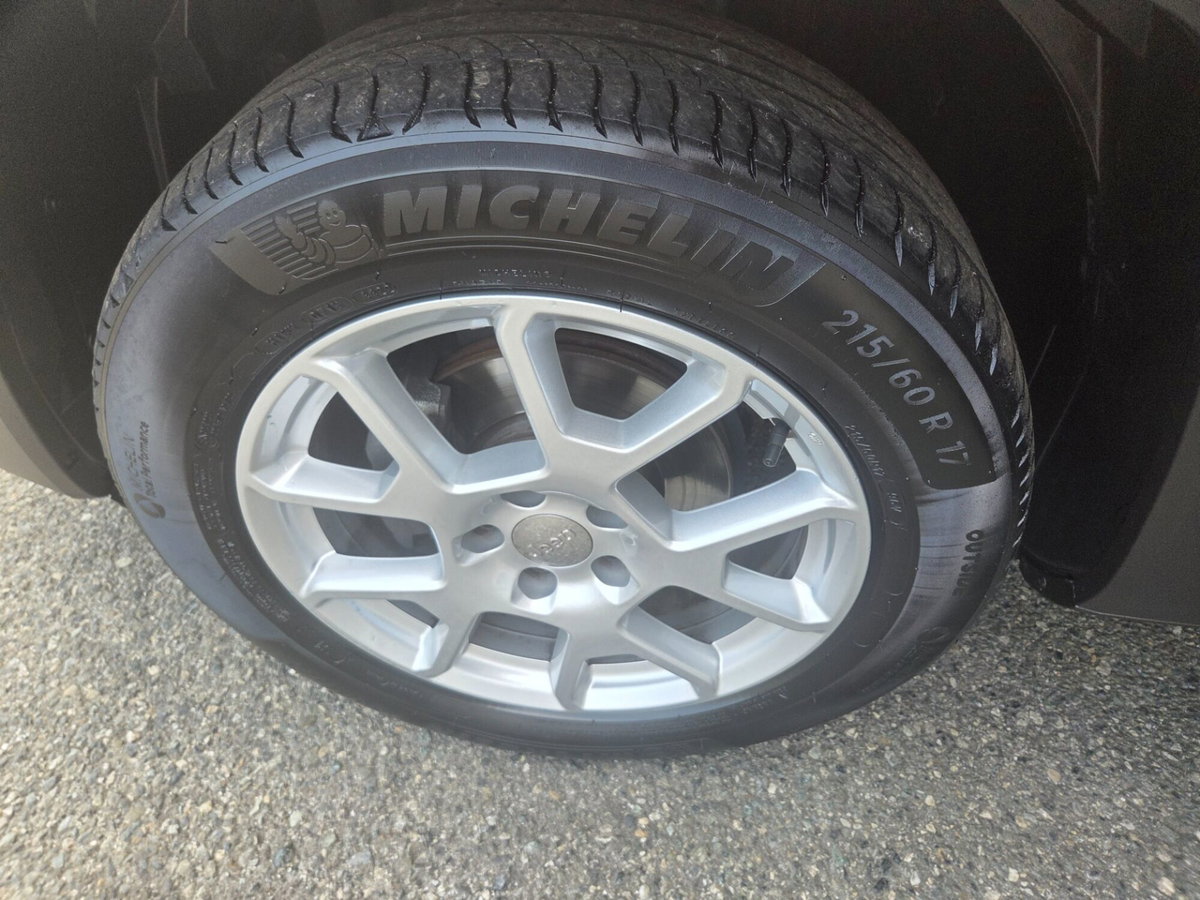 Jeep Renegade 1.6 Mjt 130 CV Limited (17)