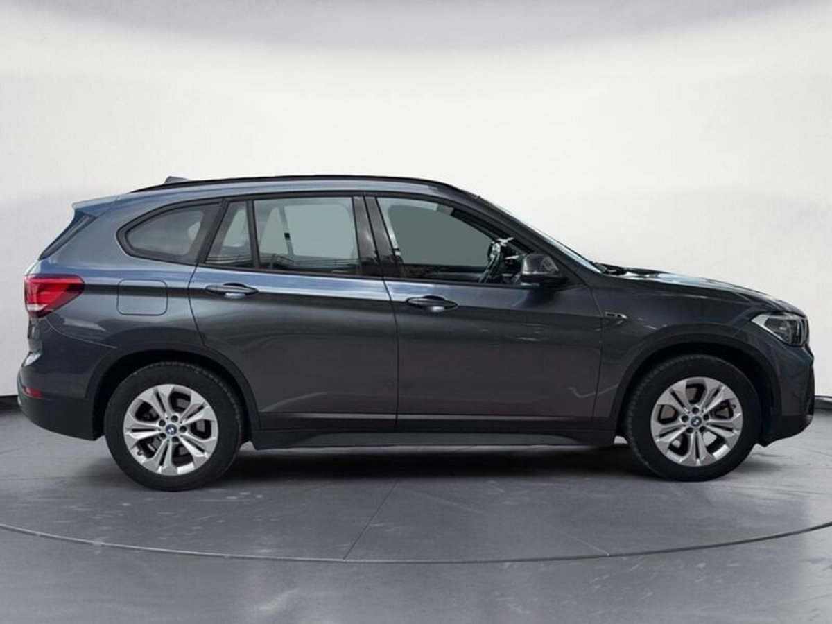 BMW X1 xDrive25e Business Advantage (4)