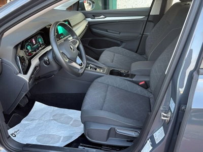 Volkswagen Golf 2.0 tdi Life 115cv (16)