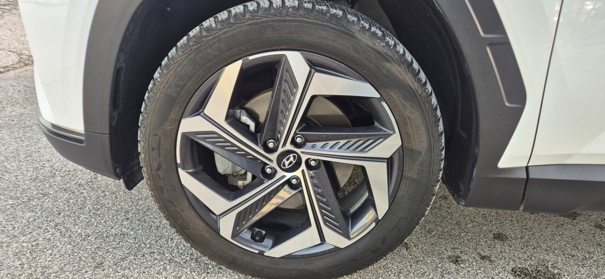 Hyundai Tucson 1.6 hev Exellence 4wd auto (13)