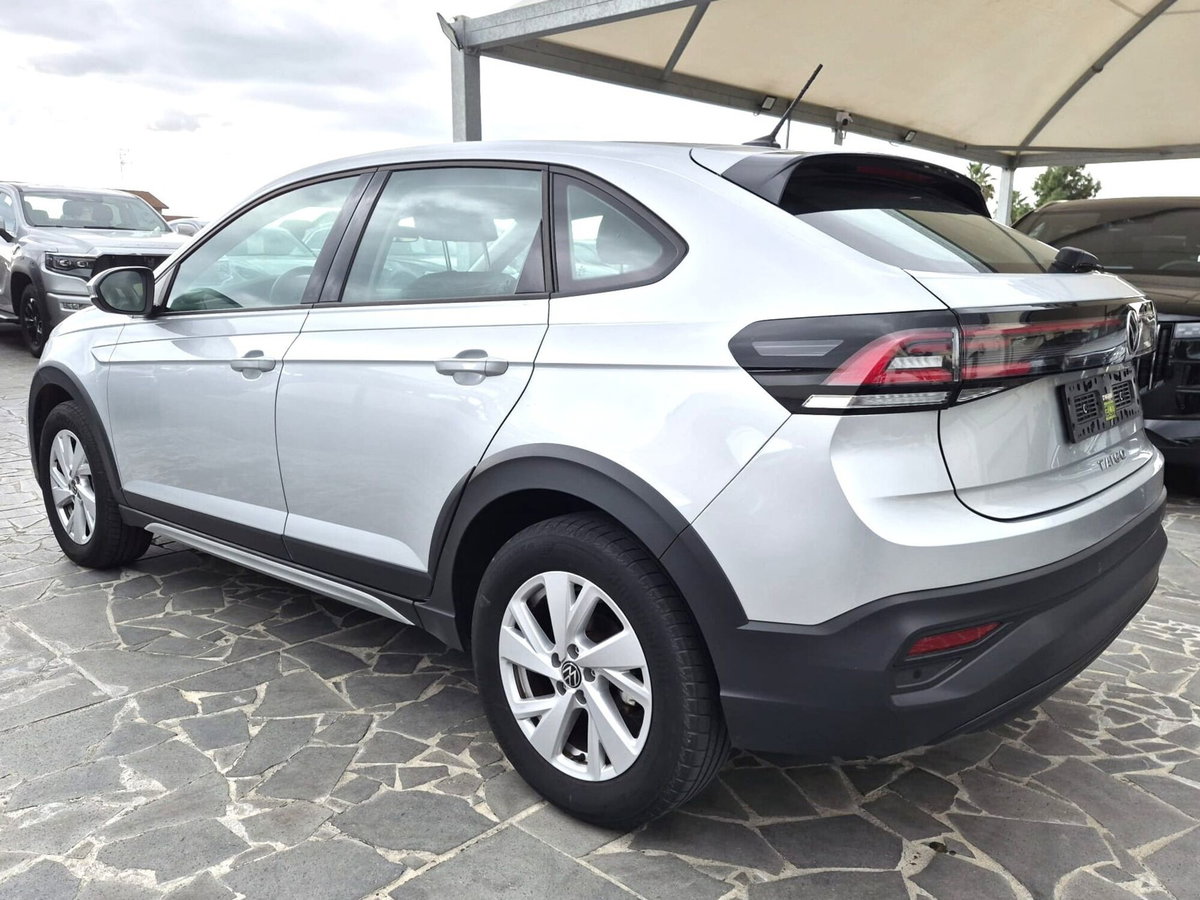Volkswagen Taigo 1.0 tsi Life 115cv (8)