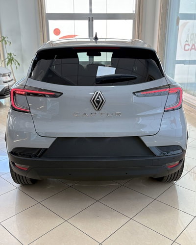 Renault Captur 1.2 eco-g Techno 120cv (4)