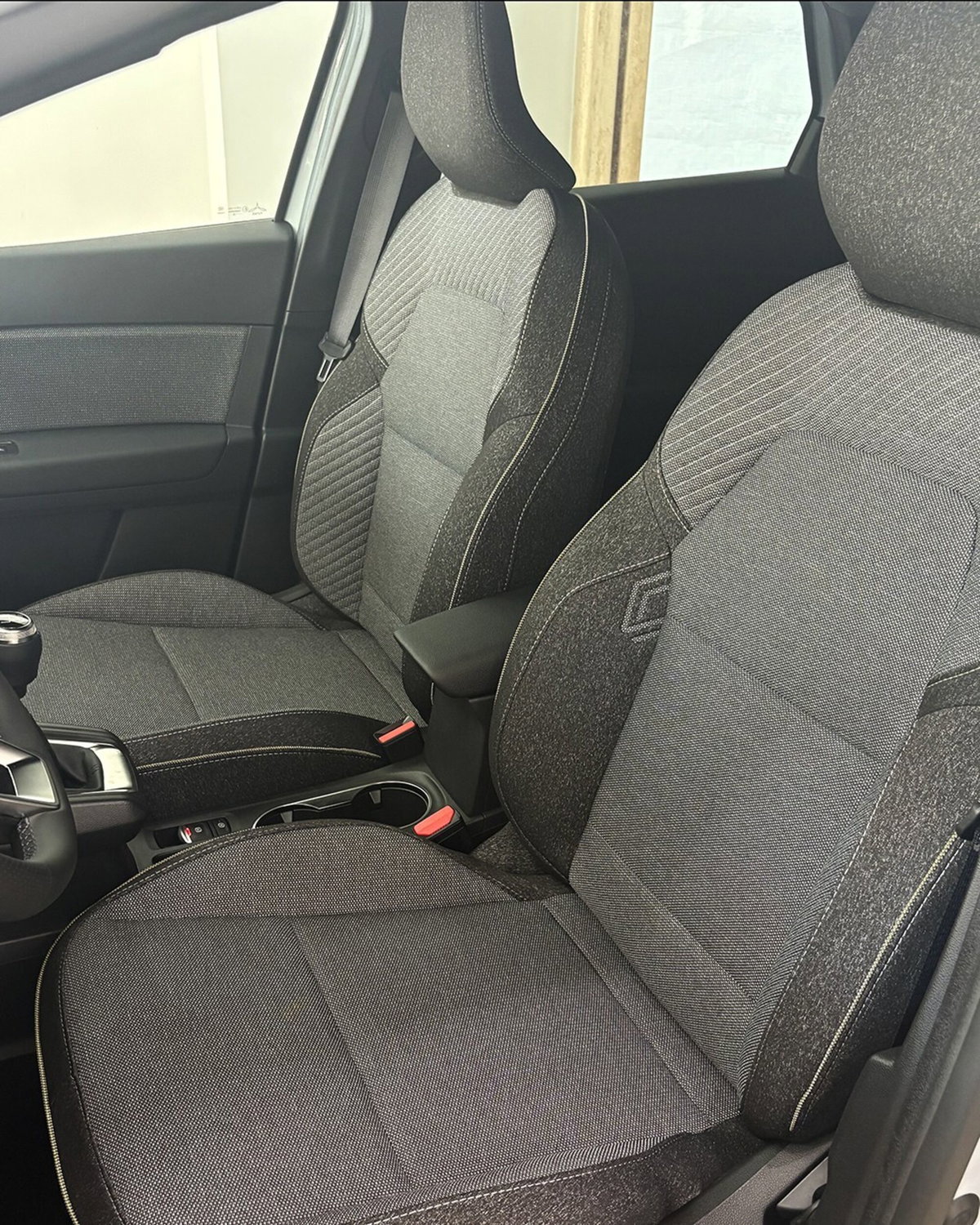 Renault Captur 1.2 eco-g Techno 120cv (5)