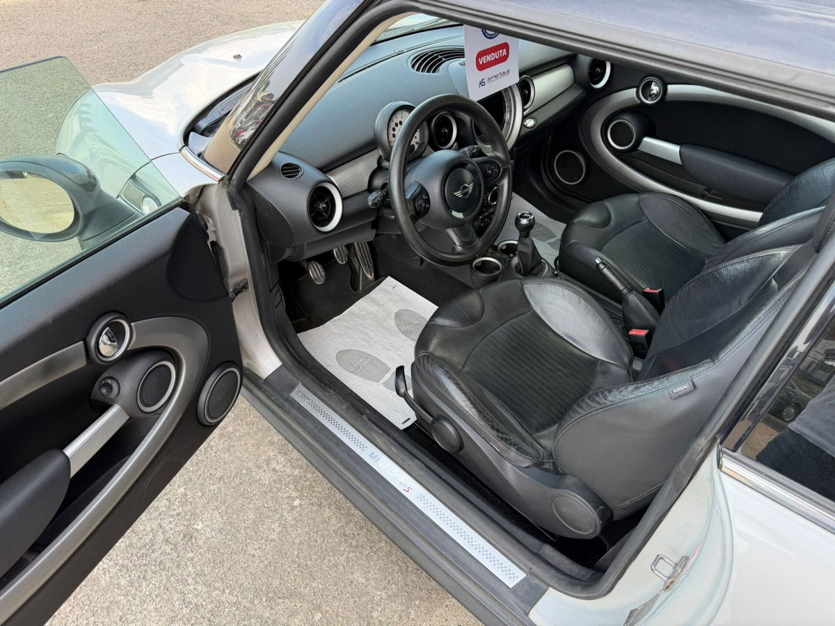 MINI Mini Clubman 1.6 16V Cooper S Clubman (6)
