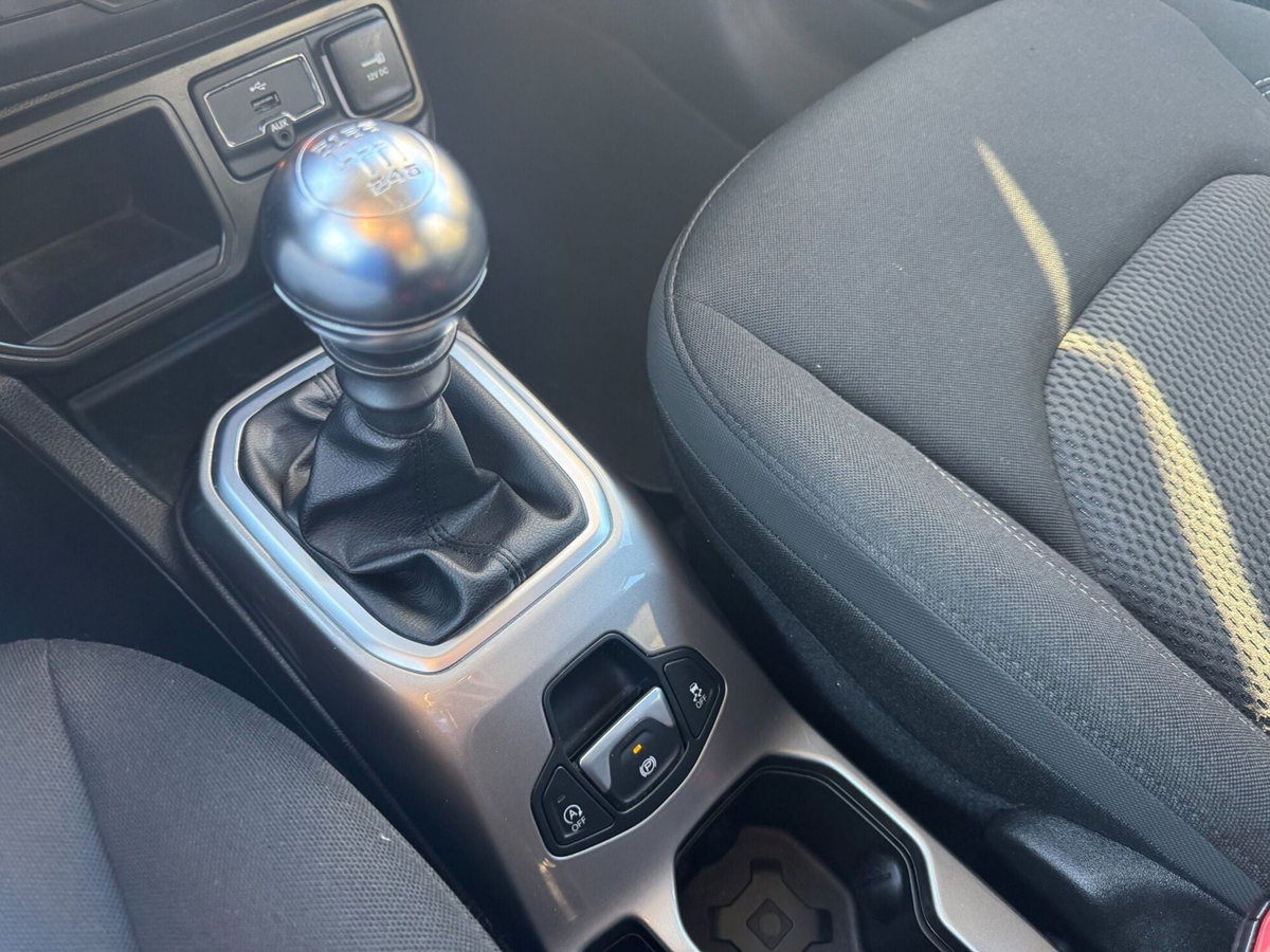 Jeep Renegade 1.6 Mjt 130 CV Limited (15)