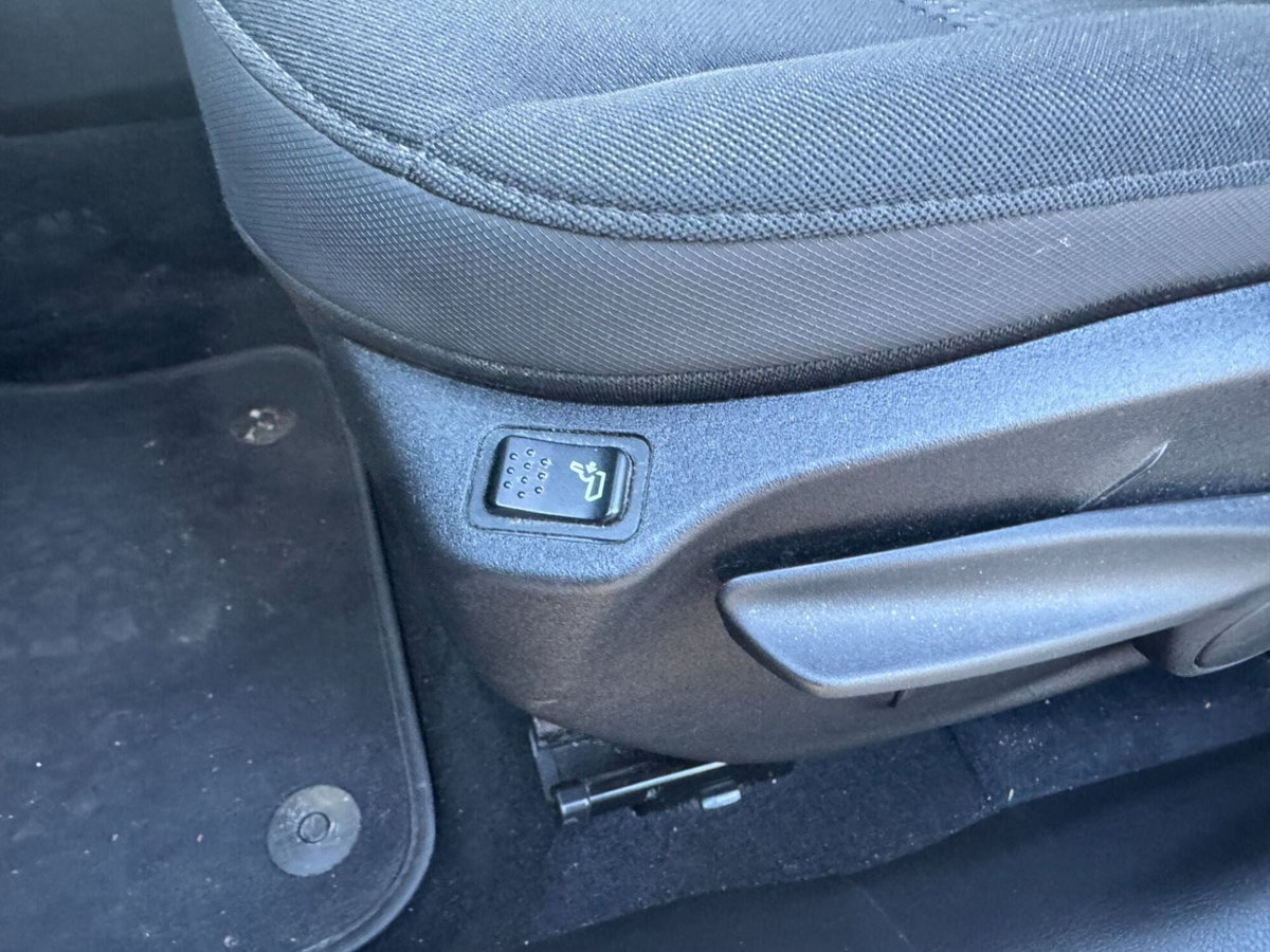 Jeep Renegade 1.6 Mjt 130 CV Limited (16)