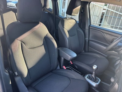 Jeep Renegade 1.6 Mjt 130 CV Limited (19)