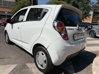 Chevrolet Spark 1.0 LS (8)