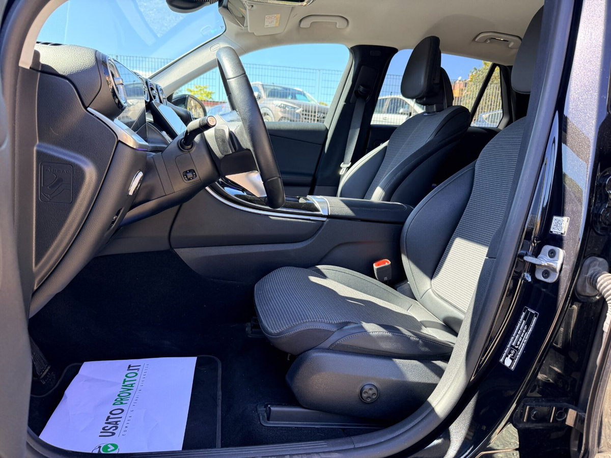 Mercedes-Benz GLC 220 d 4Matic Mild Hybrid AMG Advanced Plus (11)