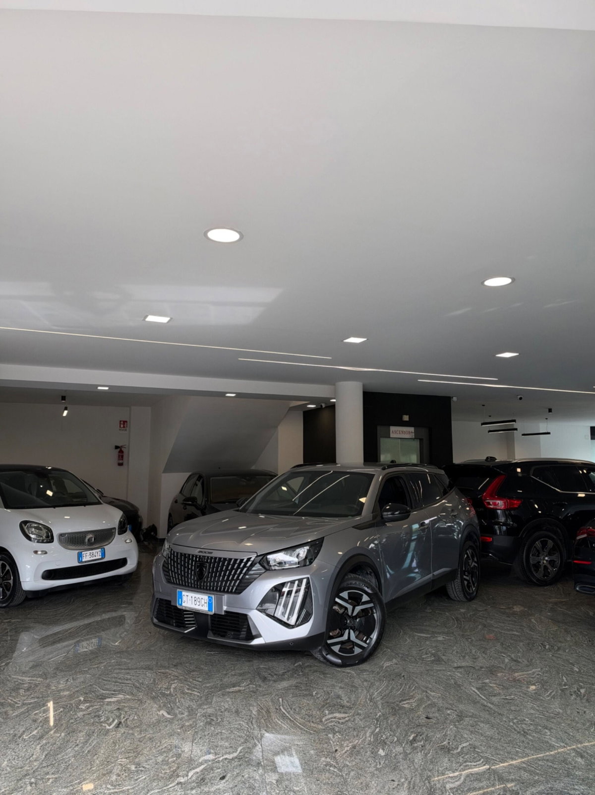 Peugeot 2008 BlueHDi 130 S&S EAT8 Allure Pack