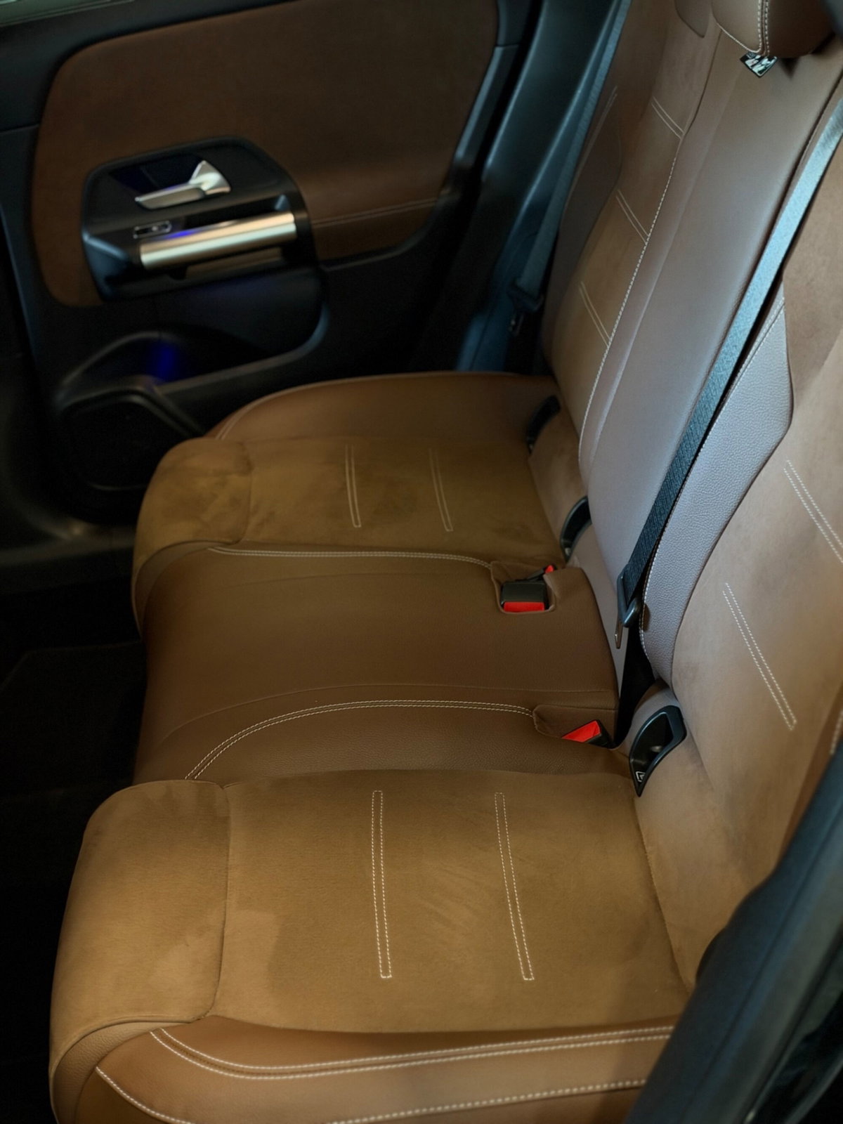 Mercedes-Benz GLA SUV 200 d AMG Line Premium Plus 4matic auto (12)