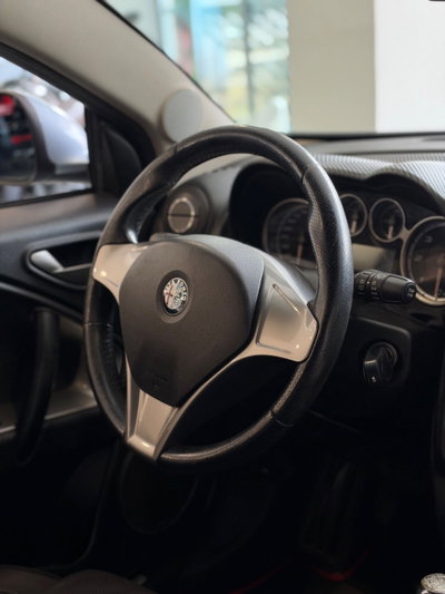 Alfa Romeo MiTo 1.6 JTDm 16V Distinctive Premium Pack (13)