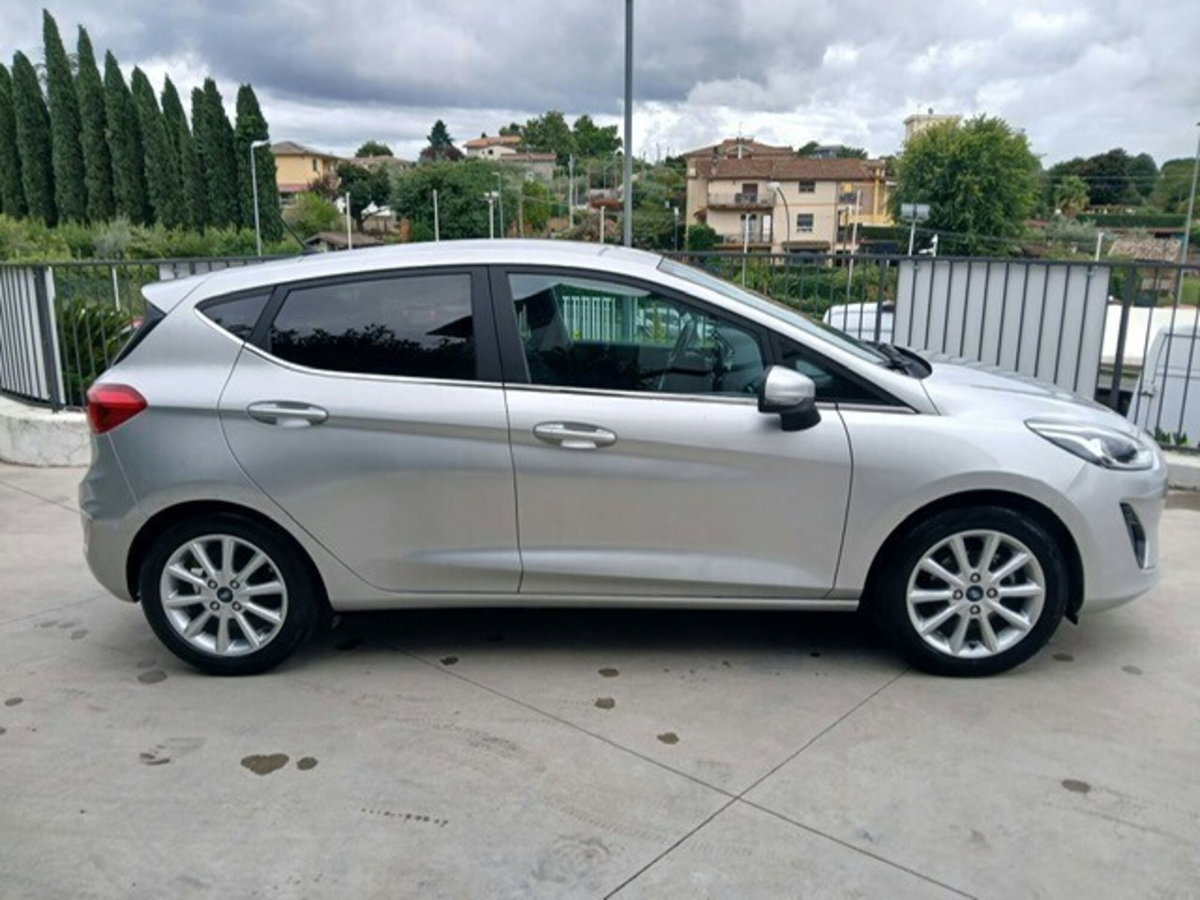 Ford Fiesta 1.1 75 CV GPL 5 porte Titanium (3)