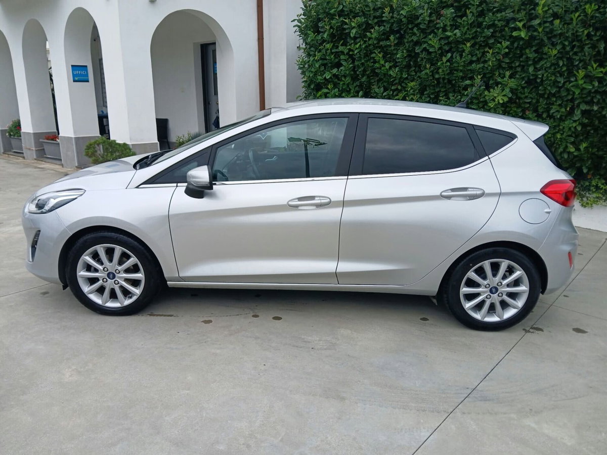 Ford Fiesta 1.1 75 CV GPL 5 porte Titanium (4)