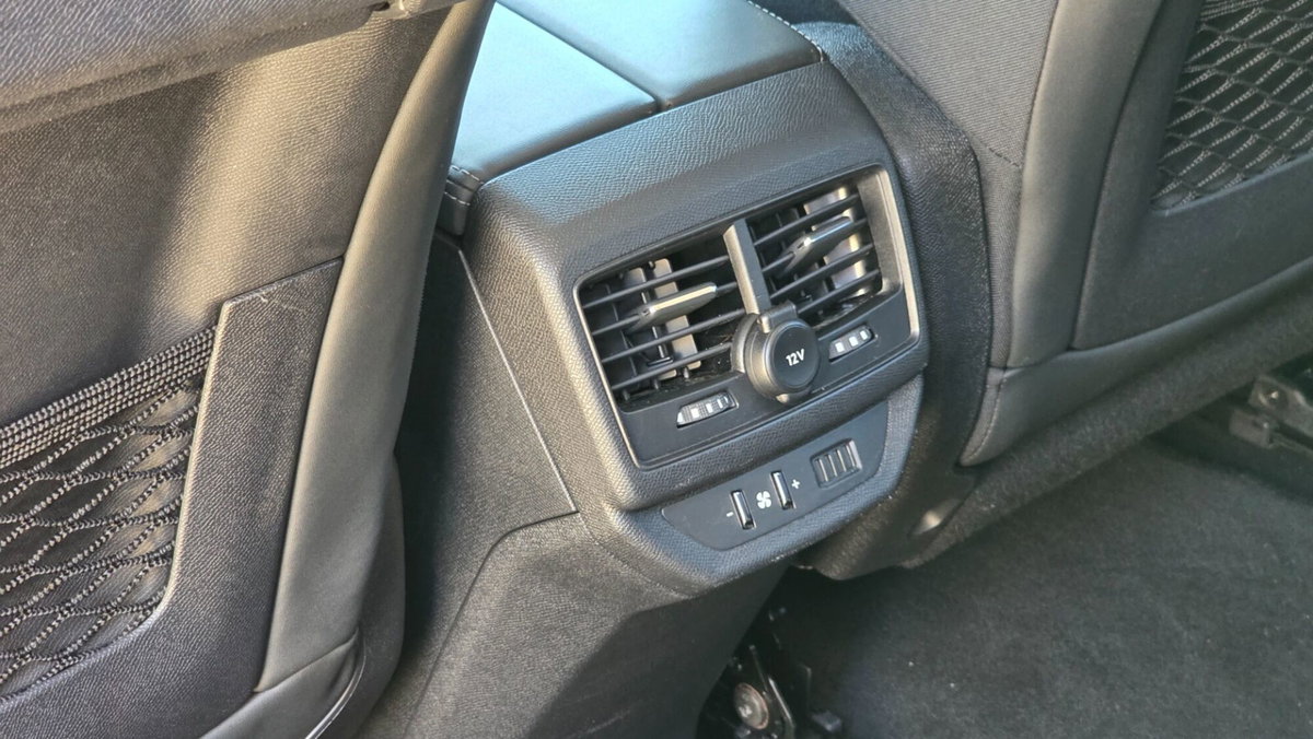 Peugeot 5008 BlueHDi 130 S&S Allure (12)