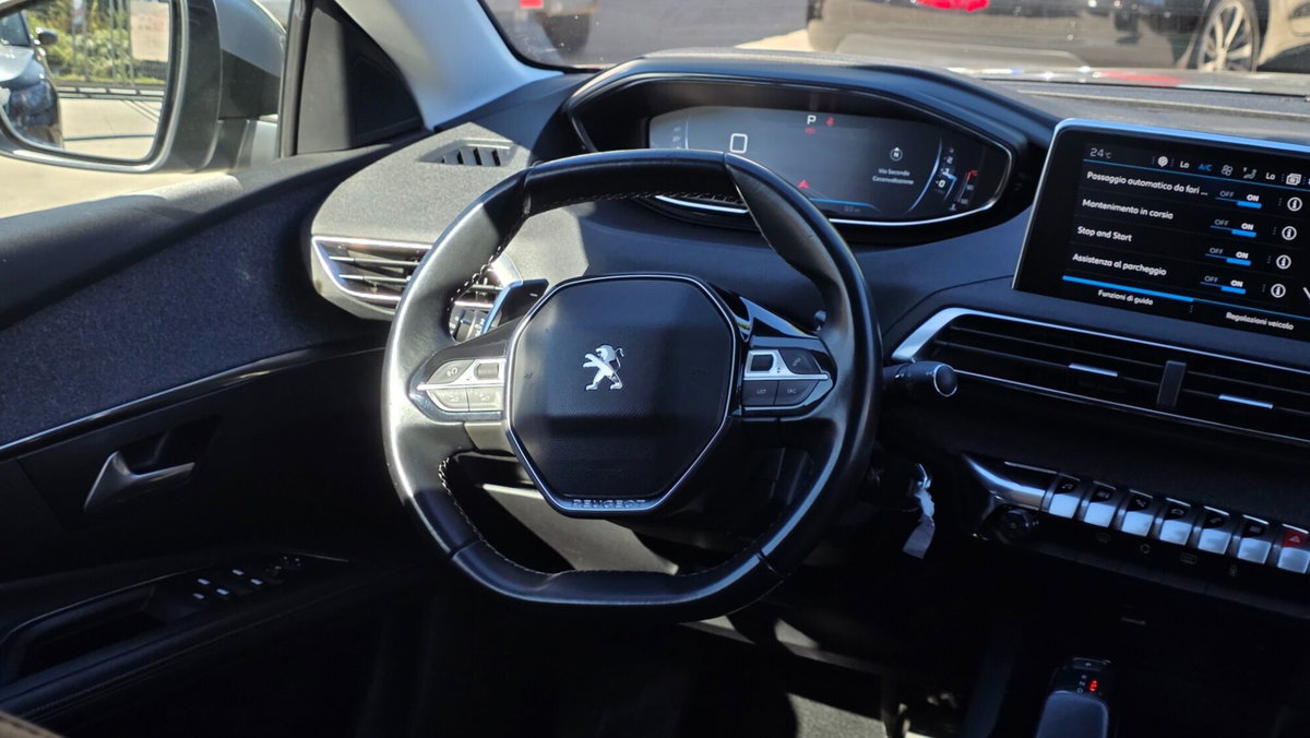 Peugeot 5008 BlueHDi 130 S&S Allure (18)