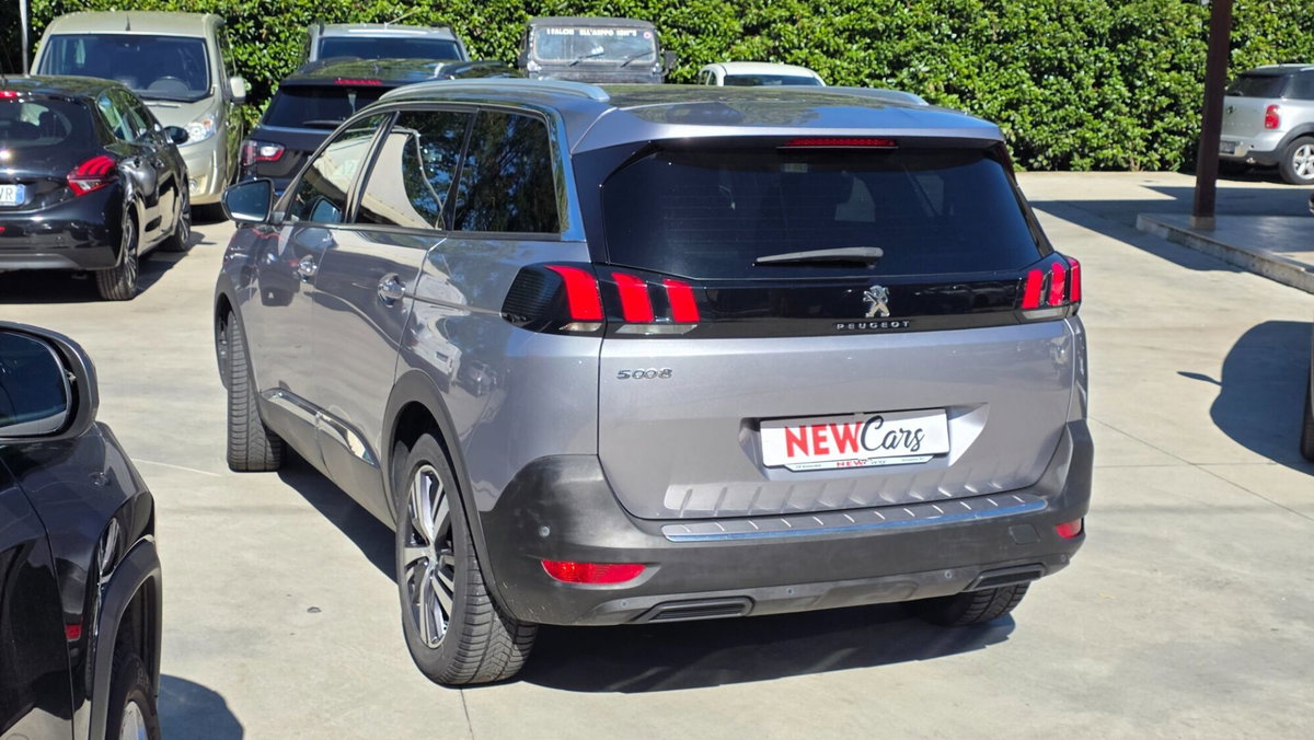 Peugeot 5008 BlueHDi 130 S&S Allure (6)