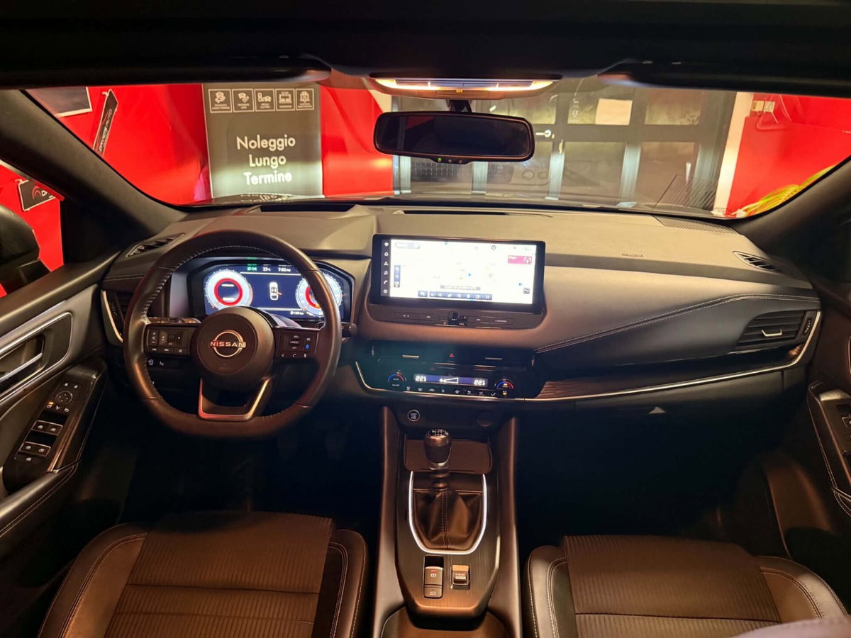 Nissan Qashqai 1.3 mhev Tekna 2wd 140cv (14)
