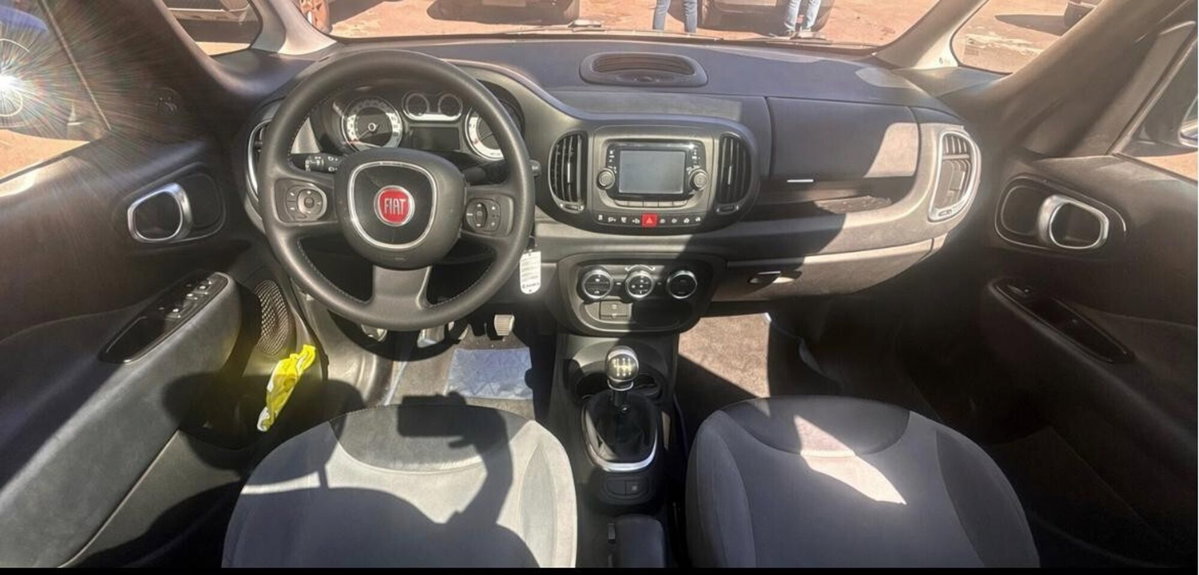Fiat 500L 1.6 Multijet 105 CV Lounge (11)