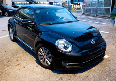 Volkswagen Maggiolino 1.6 TDI Design (2)