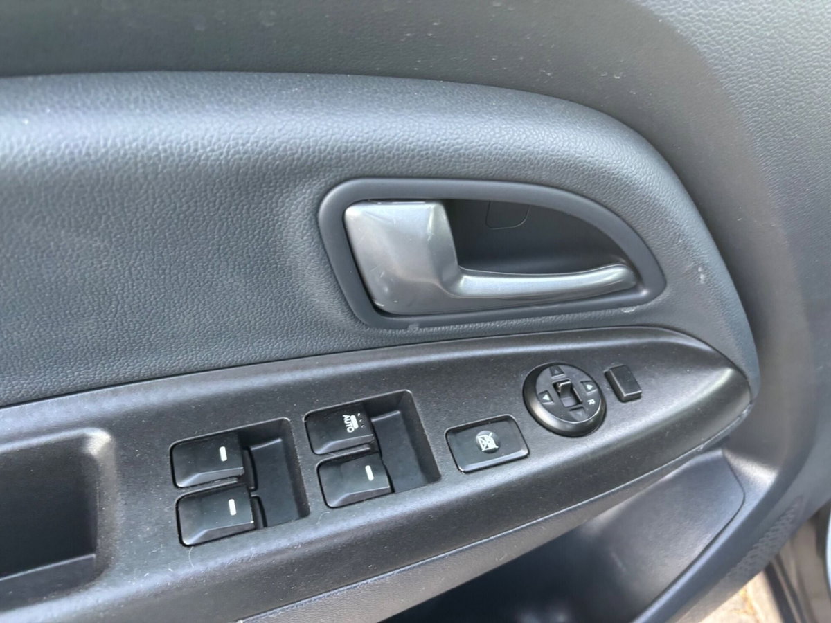 Kia Rio 1.1 CRDi WGT 5p. EX PLUS (17)