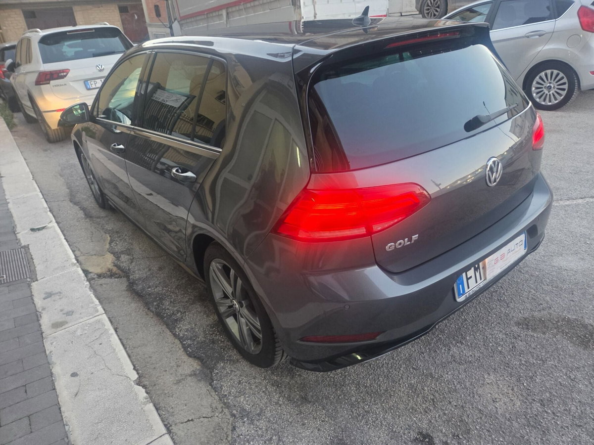 Volkswagen Golf 2.0 TDI 5p. Highline BlueMotion Technology (12)
