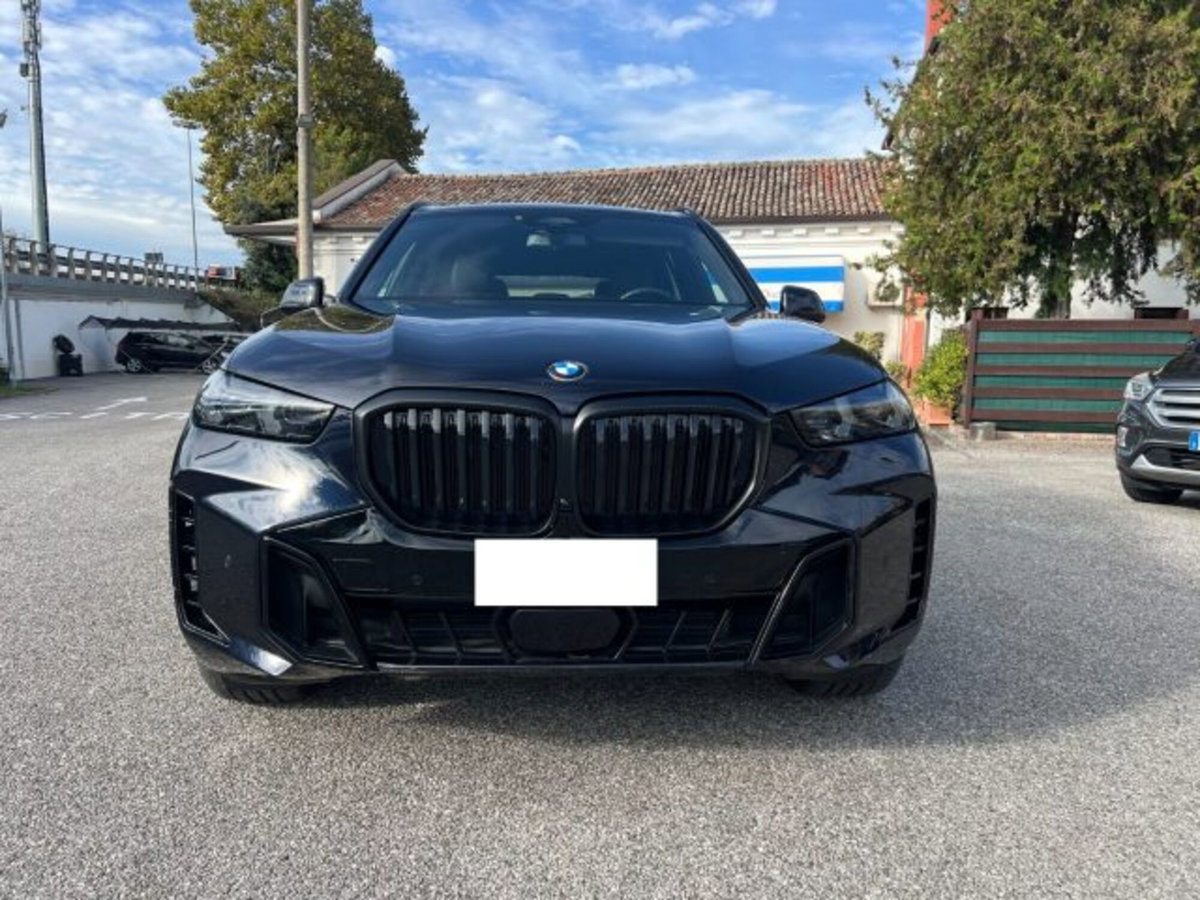 BMW X5 xDrive30d 48V Msport (2)